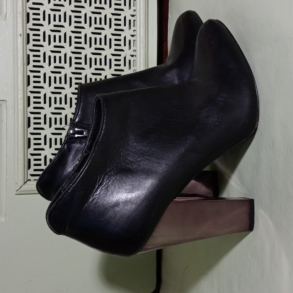 Women's Marciano 4½" mirror heel genuine leather 8½ black ankle boot